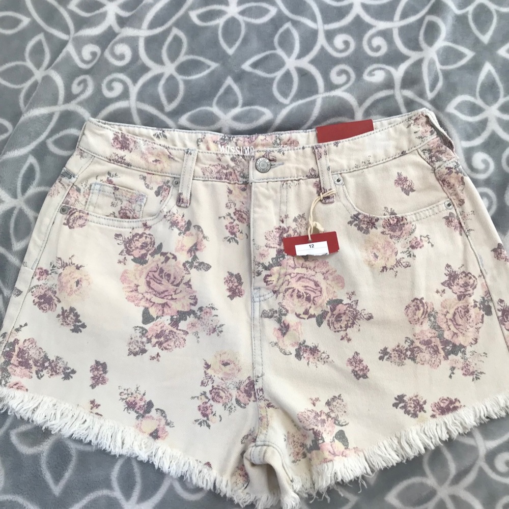 Mossimo supply co. Size 12/31 brand new with tag